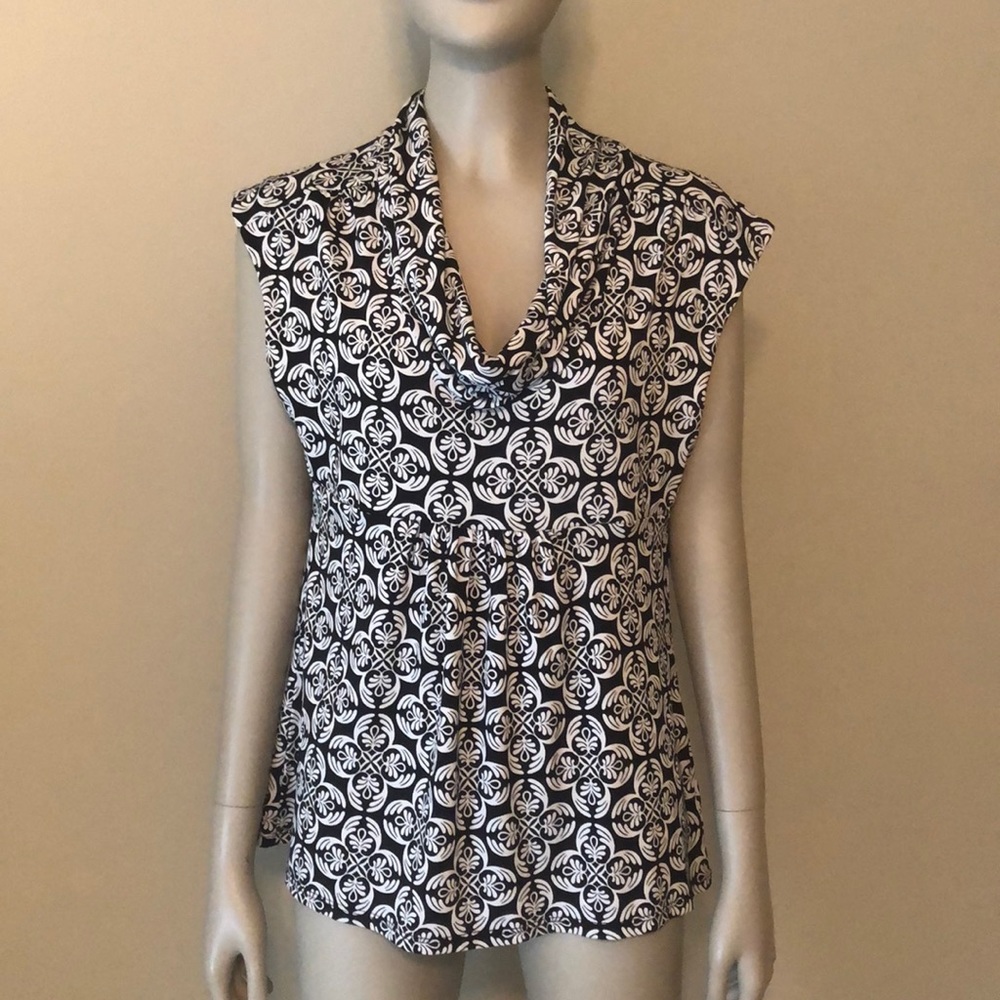 White House Black Market top